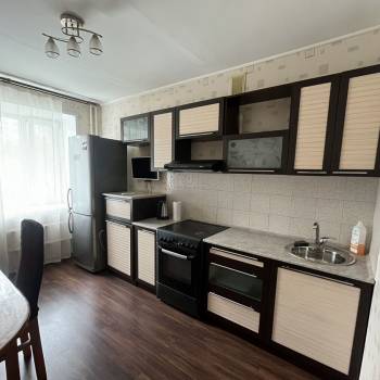 Сдается 1-комнатная квартира, 43 м²