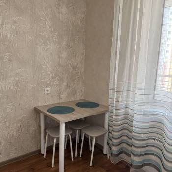 Сдается 1-комнатная квартира, 36 м²