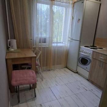 Сдается 2-х комнатная квартира, 42 м²
