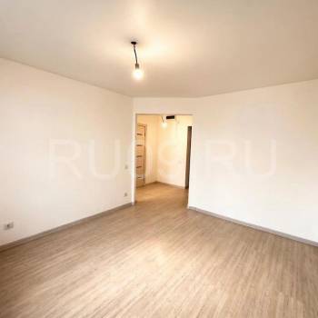 Продается 1-комнатная квартира, 33 м²