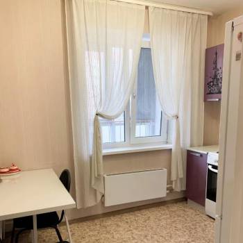 Сдается 1-комнатная квартира, 42,9 м²