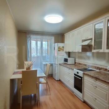 Сдается 1-комнатная квартира, 42 м²