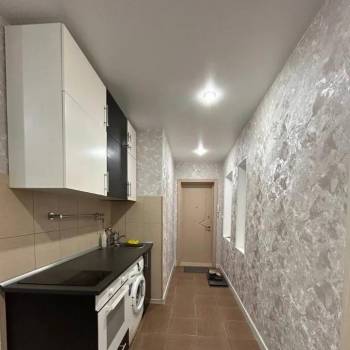 Продается 1-комнатная квартира, 32 м²