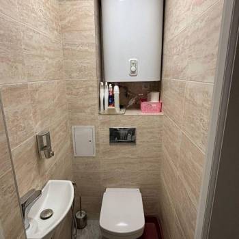 Продается 1-комнатная квартира, 40 м²
