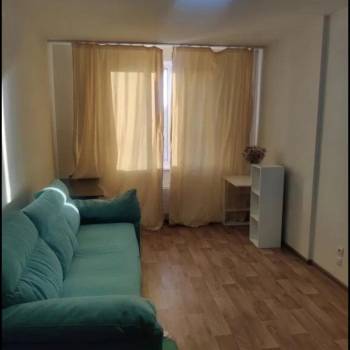 Сдается 1-комнатная квартира, 45 м²
