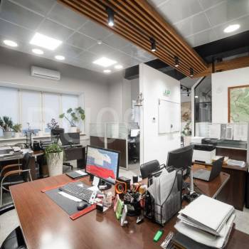 Сдается Нежилое помещение, 165 м²