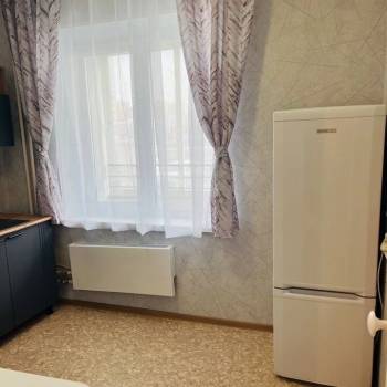 Сдается 1-комнатная квартира, 38 м²