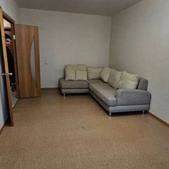 Сдается 1-комнатная квартира, 39,2 м²
