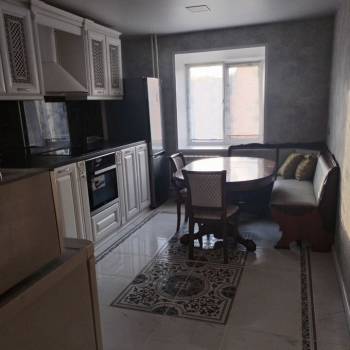 Сдается Многокомнатная квартира, 79 м²