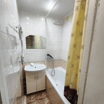 Сдается 2-х комнатная квартира, 42 м²