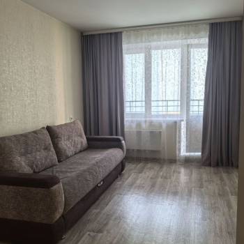 Сдается 1-комнатная квартира, 38 м²