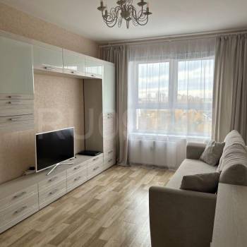 Продается 1-комнатная квартира, 38 м²