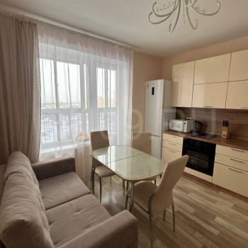Продается 1-комнатная квартира, 38 м²