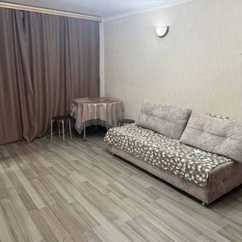 Сдается 1-комнатная квартира, 38 м²