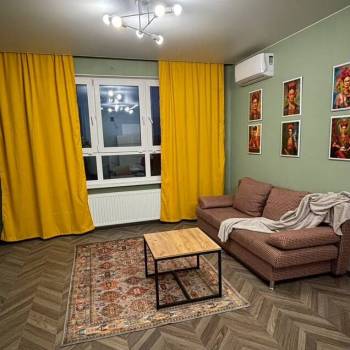 Сдается 1-комнатная квартира, 60 м²