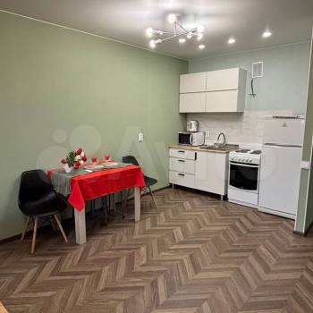 Сдается 1-комнатная квартира, 60 м²