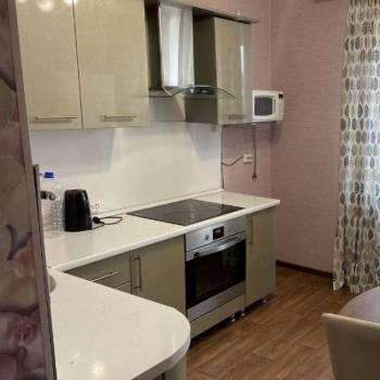 Сдается Многокомнатная квартира, 75 м²
