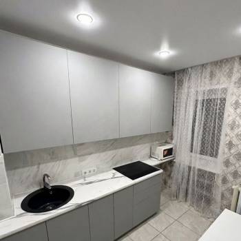 Сдается Многокомнатная квартира, 80 м²