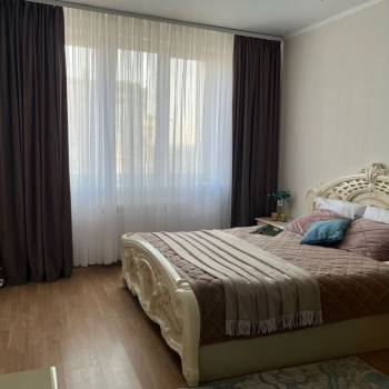 Сдается 1-комнатная квартира, 49 м²