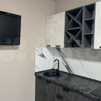 Сдается 1-комнатная квартира, 49 м²