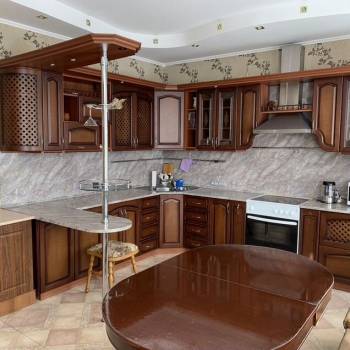 Сдается Дом, 240 м²
