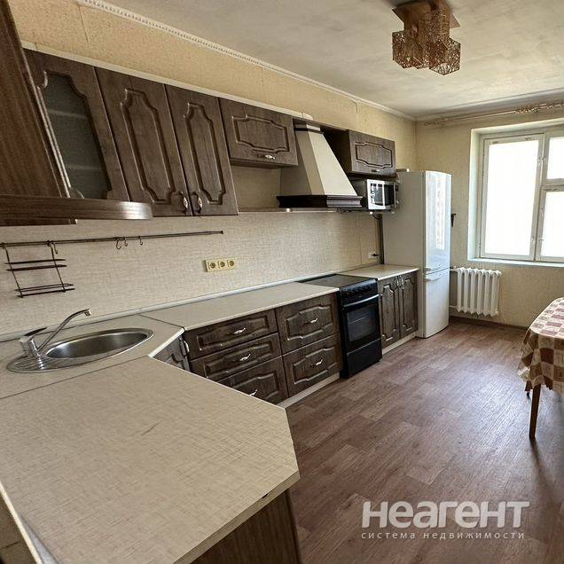 Продаю 1-к квартиру, Восточный 2 мкр. (ул. Широтная)