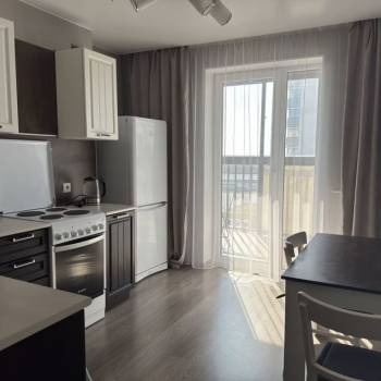 Сдается 1-комнатная квартира, 35 м²