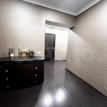 Продается 3-х комнатная квартира, 106 м²