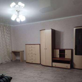 Сдается 1-комнатная квартира, 54 м²