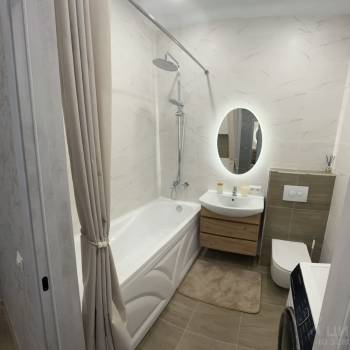 Сдается 1-комнатная квартира, 43 м²