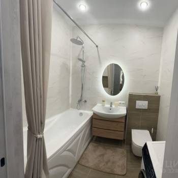 Сдается 1-комнатная квартира, 43 м²