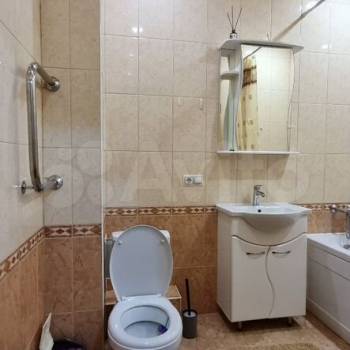 Сдается 1-комнатная квартира, 46 м²