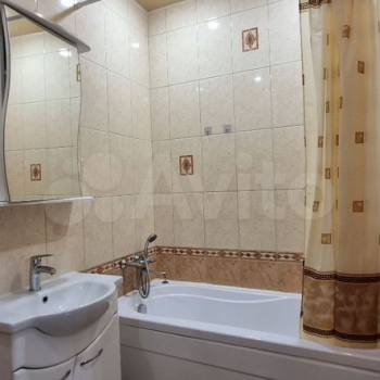 Сдается 1-комнатная квартира, 46 м²