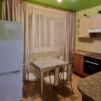 Сдается 1-комнатная квартира, 46 м²