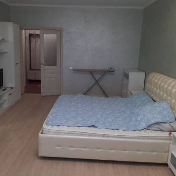 Сдается 1-комнатная квартира, 46 м²