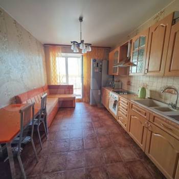 Сдается 1-комнатная квартира, 54 м²