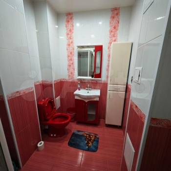 Сдается 1-комнатная квартира, 54 м²