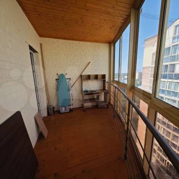 Сдается 1-комнатная квартира, 54 м²