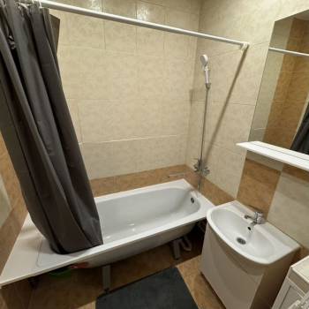 Сдается 1-комнатная квартира, 41 м²