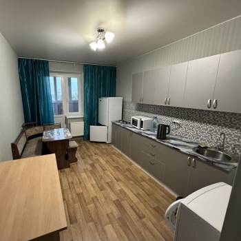 Сдается 1-комнатная квартира, 41 м²