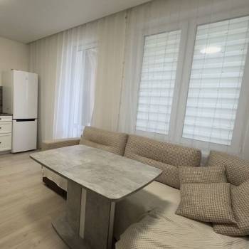 Сдается Многокомнатная квартира, 60 м²