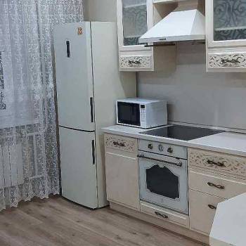 Сдается 1-комнатная квартира, 52 м²