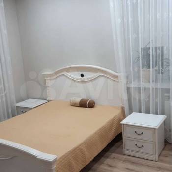 Сдается 1-комнатная квартира, 52 м²