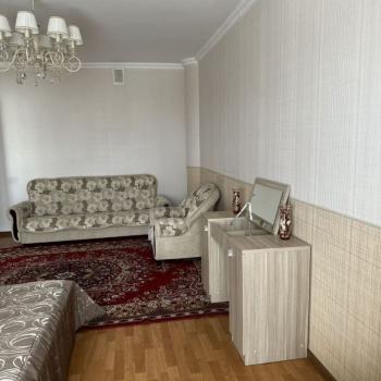 Сдается 2-х комнатная квартира, 75 м²