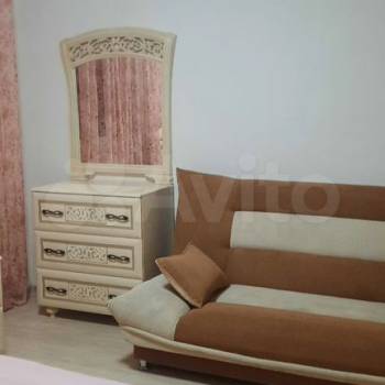 Сдается 1-комнатная квартира, 49 м²