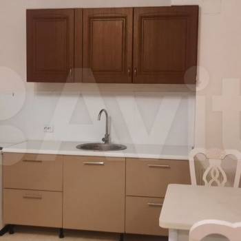 Сдается 1-комнатная квартира, 49 м²