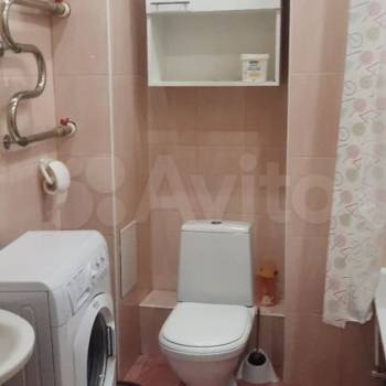 Сдается 1-комнатная квартира, 49 м²