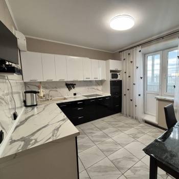 Сдается 1-комнатная квартира, 42 м²