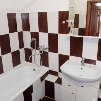 Сдается 1-комнатная квартира, 42 м²