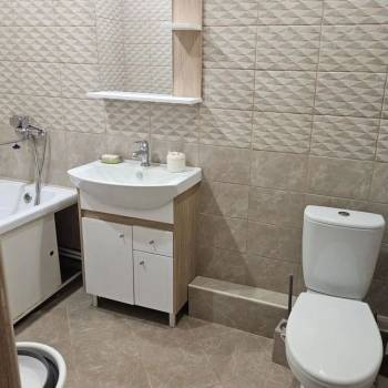 Продается 1-комнатная квартира, 43 м²